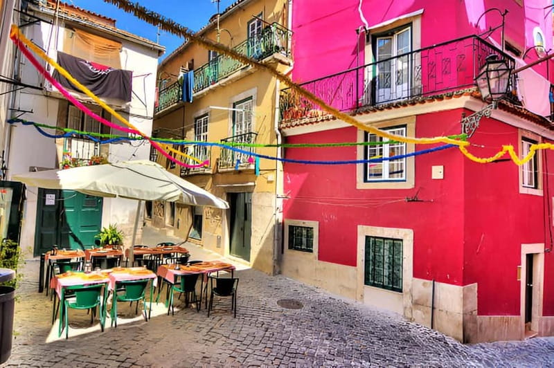 Ride the Stories of Lisbon – Tuk Tuk Experience - A gentle way into Lisbon’s hills