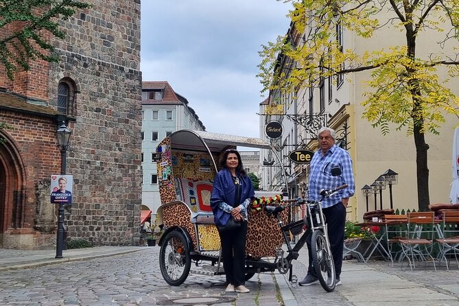Romantic Berlin Rickshaw City and Photo Tour - incl. pick-up - Gendarmenmarkt, Bebelplatz, and Neue Wache