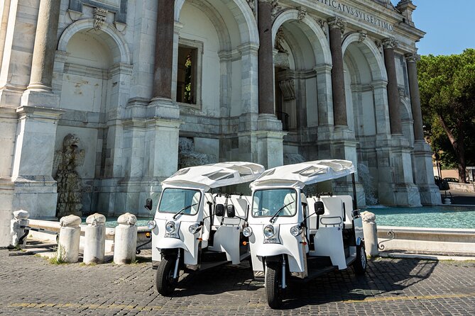 Rome 2h Tuk-tuk Tour with Prosecco & Hidden Gems - Prosecco at the Fontana dell’Acqua Paola