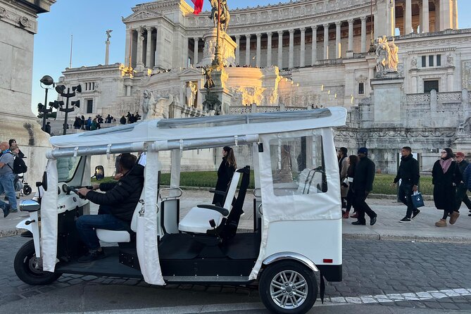 Rome:Tuk-Tuk Private Tour of the City Center - How the private format changes the experience