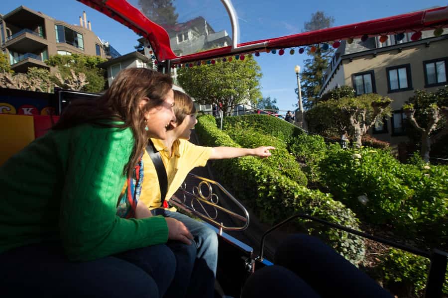 San Francisco: Private City Tour by Electric Tuk-Tuk - San Francisco sightseeing with a small electric engine