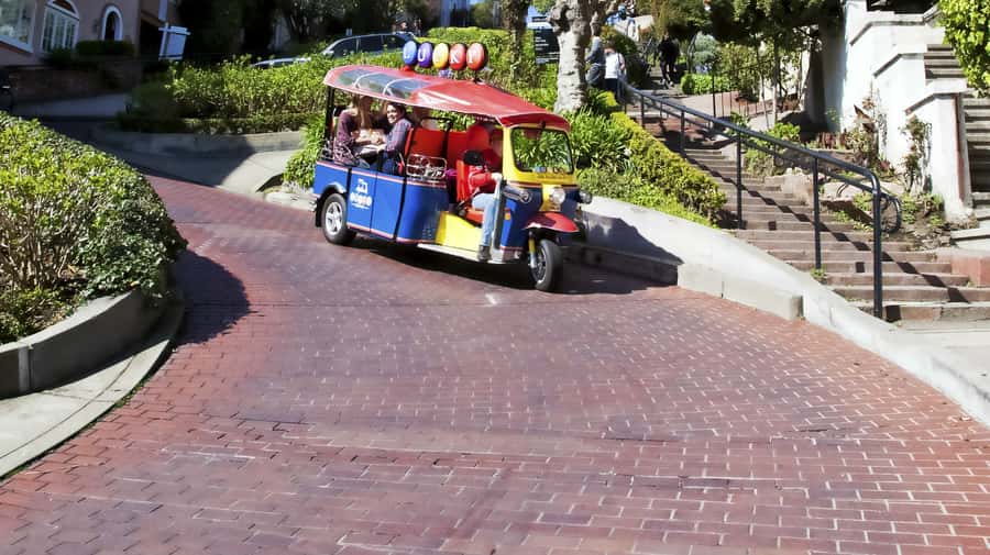 San Francisco: Private City Tour by Electric Tuk-Tuk - Marina Green, Crissy Field, and the Golden Gate view