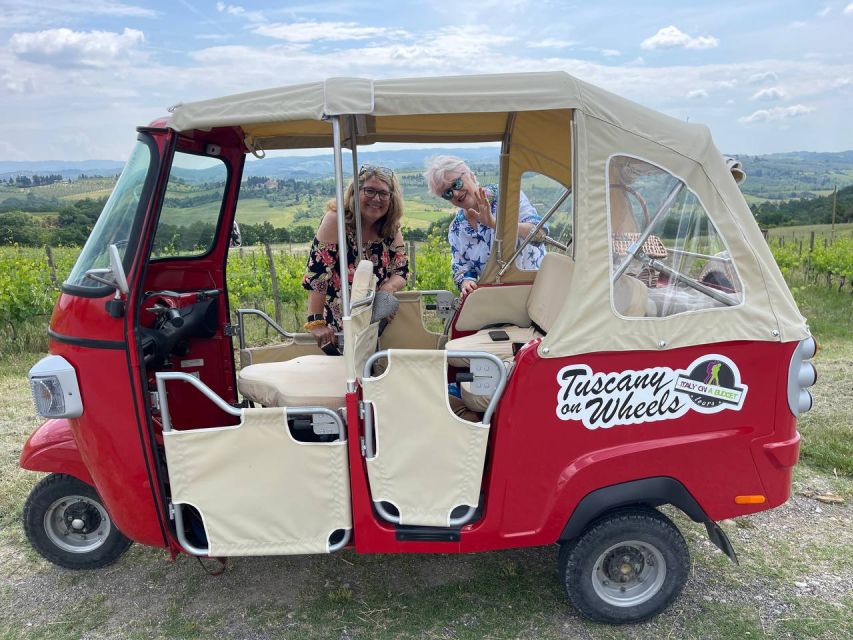 San Gimignano: Chianti Hills Tuk-Tuk Tour for 2 - Starting near San Gimignano, with Poggibonsi parking