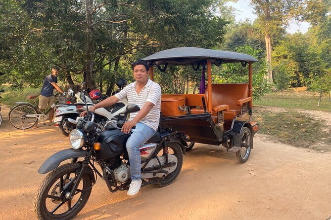 Siem Reap: 1 Day Angkor Wat + Sunrise Private Tour with Tuk-Tuk - Ta Keo, a steep change of pace