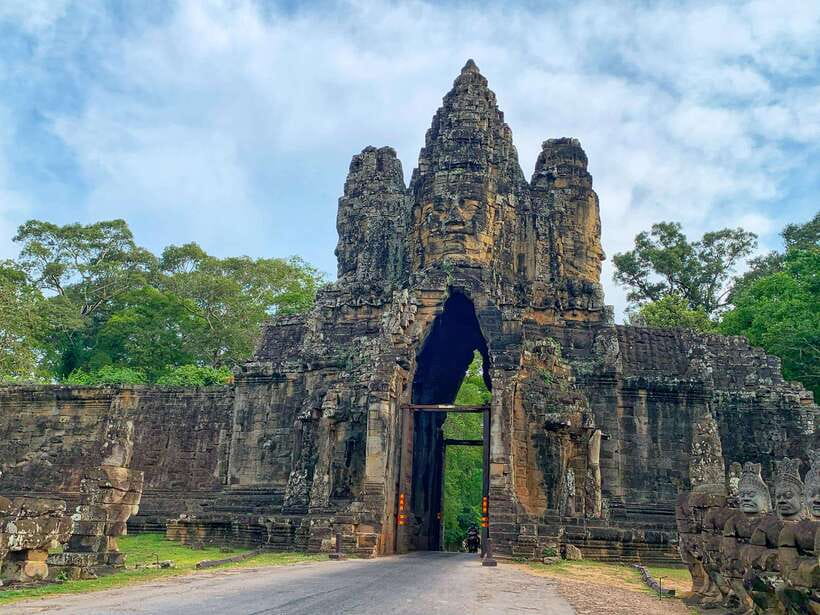 Siem Reap: Angkor Wat Private Tour by Tuk-Tuk - Ta Prohm, the day’s most atmospheric temple