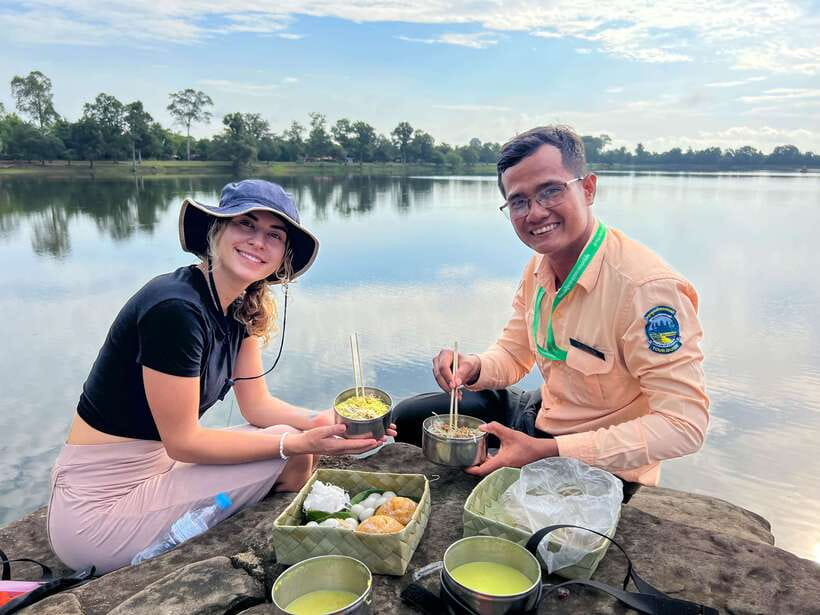 Siem Reap: Angkor Wat Sunrise Tour via Tuk Tuk & Breakfast - Angkor Wat with about 90 minutes to explore