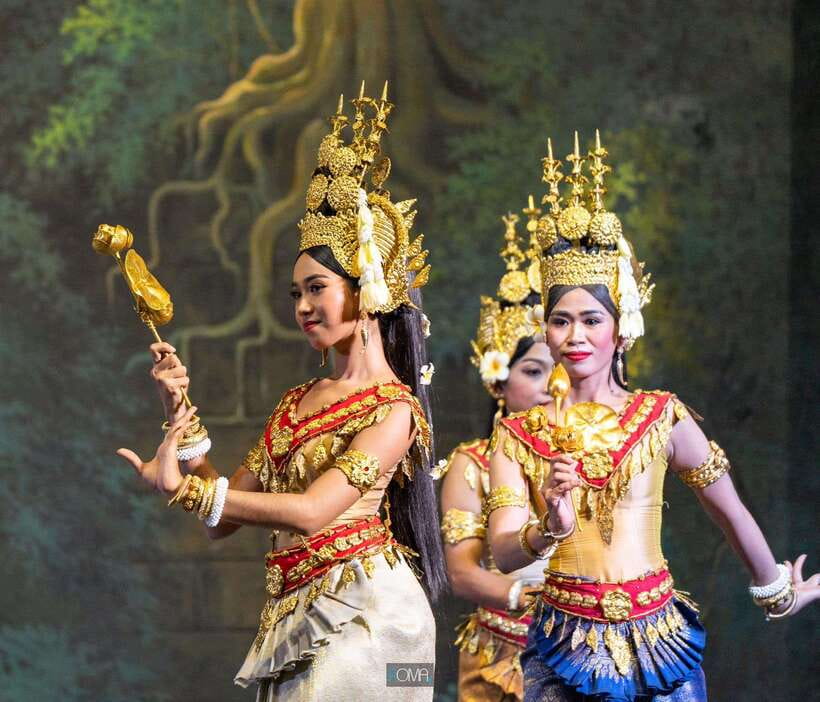 Siem Reap: Apsara Dance Show with Buffet Dinner & Tuk-Tuk... - Key points to know before booking