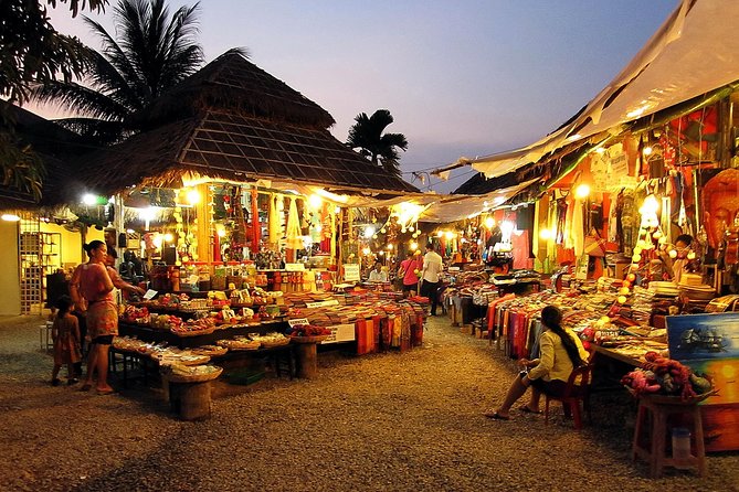 Siem Reap Evening Street foods Tours by Tuk Tuk - The evening food area, with an hour to browse