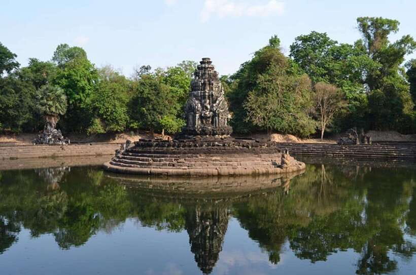 Siem Reap: Full-Day Tuk-Tuk Tour of Angkor Wat Temples - Ta Som and Neak Pean: Quieter Stops With Strong Character