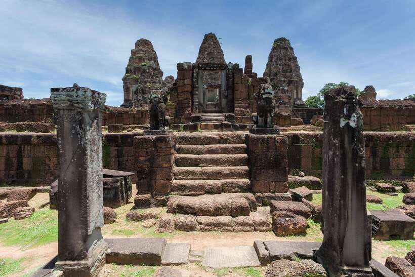Siem Reap: Full-Day Tuk-Tuk Tour of Angkor Wat Temples - Bayon’s Stone Faces and Ta Keo’s Plain Power