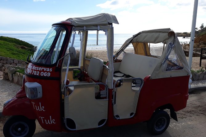 Sigtseeing in a Tuk Tuk ,Unique Experience - Olhos dÁgua and the story of the village