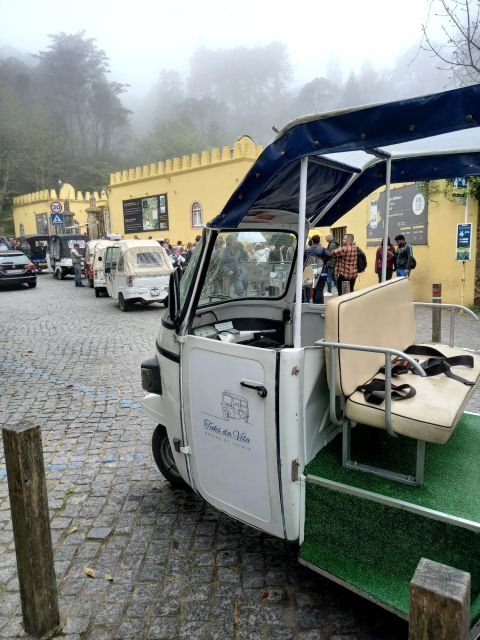 Sintra:1 hour tuk tuk experience to Pena Palace(3 monuments) - The National Palace and Sintra’s old town