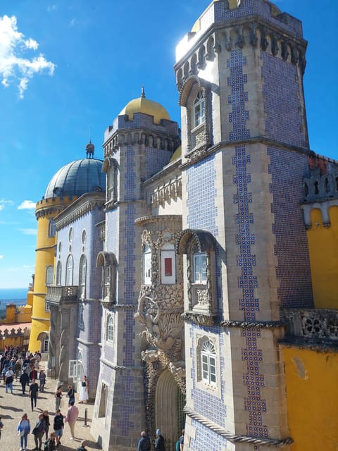 Sintra: private tuk tuk tour of the mountains and palaces - Key points at a glance