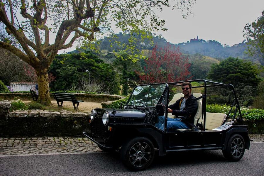 Sintra: Vintage electric Tuk Tuk tour, Pena Palace 4/5 hours - Biester Palace and the road toward the castles