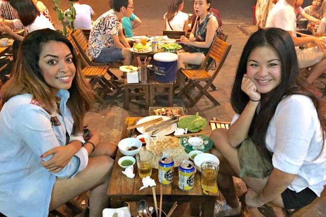 Small-Group Street Food Cyclo Tour of Hanoi Old Quarter - Guide quality can shape the whole afternoon