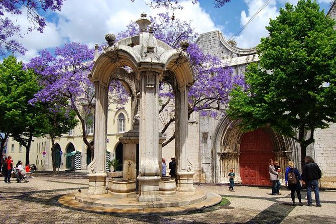 Special Guided Tour of Tuk Tuk Lisbon Historic 2 Hours - Pink Street and Time Out Market