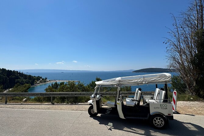 Split Eco Tuk Tuk City Tour - Bačvice Beach and the local game of picigin
