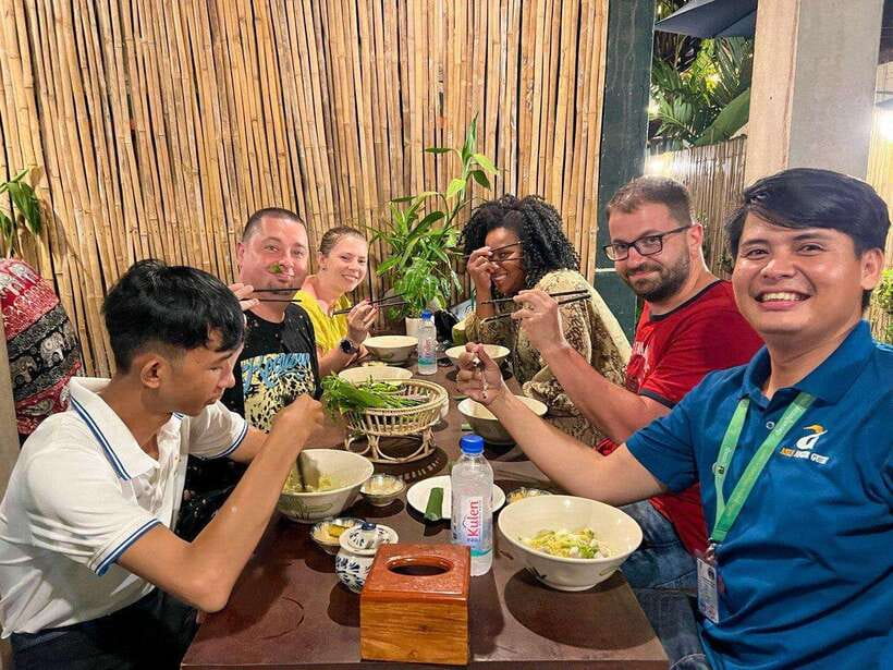 Street Food Tour and Phare Circus with Tuk-Tuk Transfers - Num Banh-Chok, Kola Noodle, and the comfort of soup