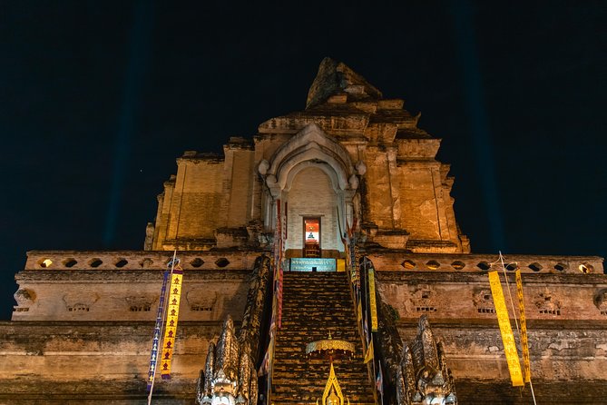 Sunlight or Moonlight: Chiang Mai City Tuk Tuk Tour - Riding by tuk-tuk instead of walking
