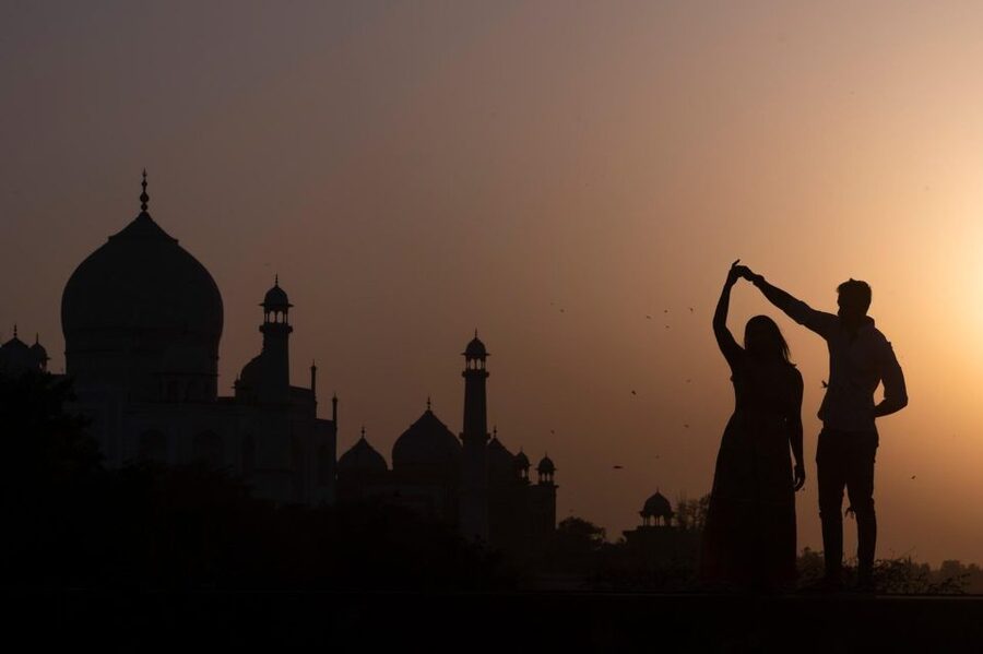 Sunrise Taj Mahal, Agra Fort & Mehtab Bagh Tour by Tuk Tuk - Who should book this Agra tour