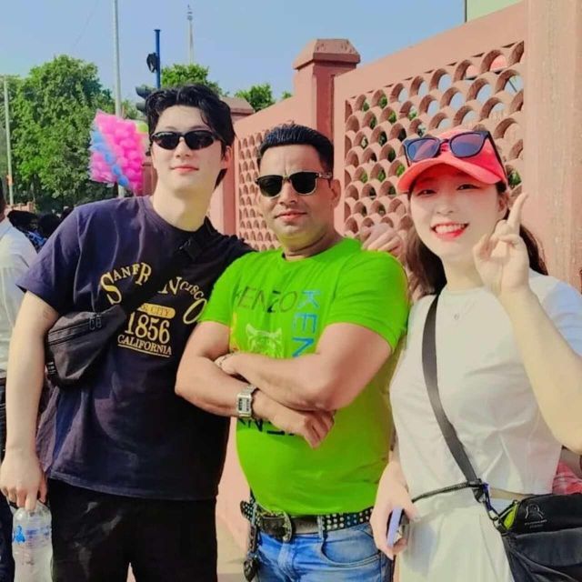 Sunrise Taj Mahal, Agra Fort & Mehtab Bagh Tour by Tuk Tuk - Lunch, street food, and masala chai