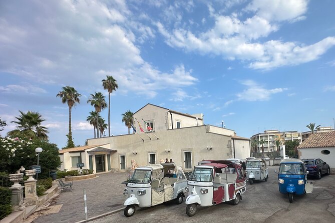 Syracuse and Ortygia and Park Neapolis Tuk-Tuk Tour - Ancient temples and baroque squares