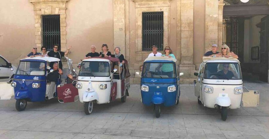 Syracuse: Private Tour of Ortygia on a Tuk Tuk - Piazza Duomo and Syracuse’s grand center