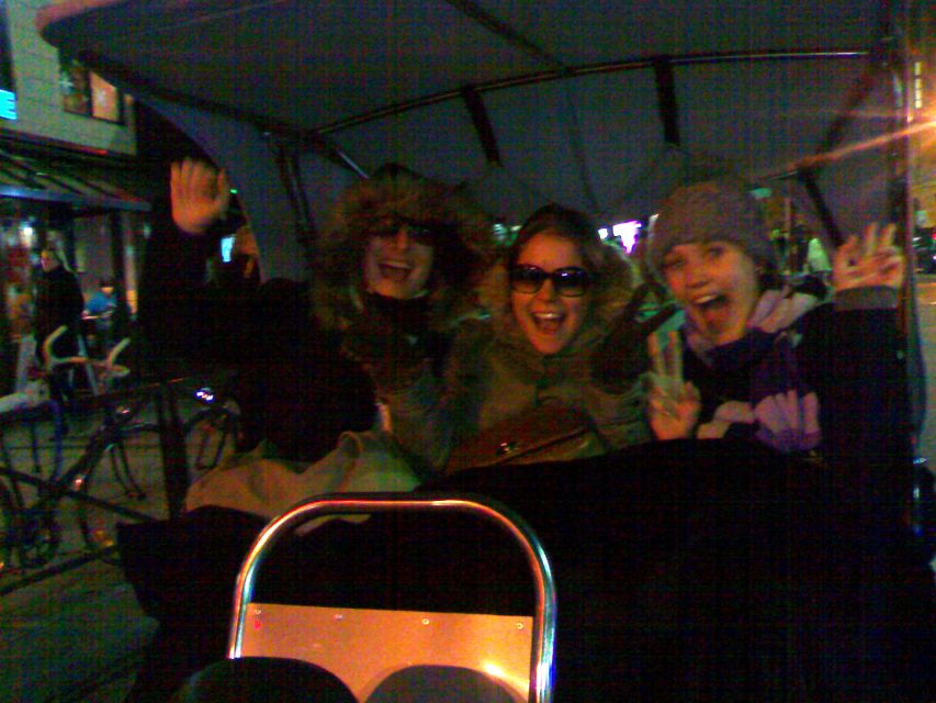 The Latin Quarter: 2, 3 or 4H Private Tuk-tuk Tour in Paris - Comfort in changing Paris weather
