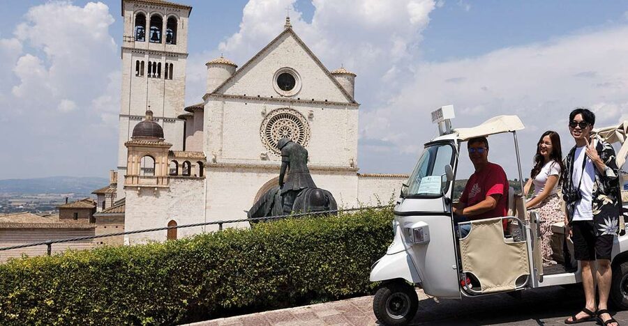 The Life of Saint Francis Tour by Tuk Tuk: English & Spanish - Why a tuk-tuk makes sense in Assisi