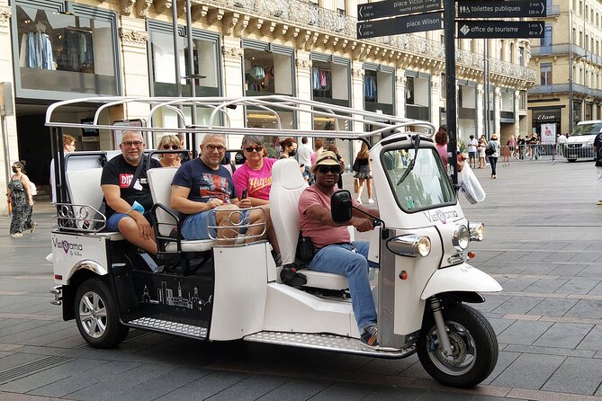 Toulouse Tour in Electric Tuk Tuk - Along the Garonne to Pont Neuf