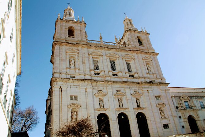 Tour TukTuk 3 hours Lisbon Free Pick-up - Sun Gate, Graça, and Lisbon’s upper quarters