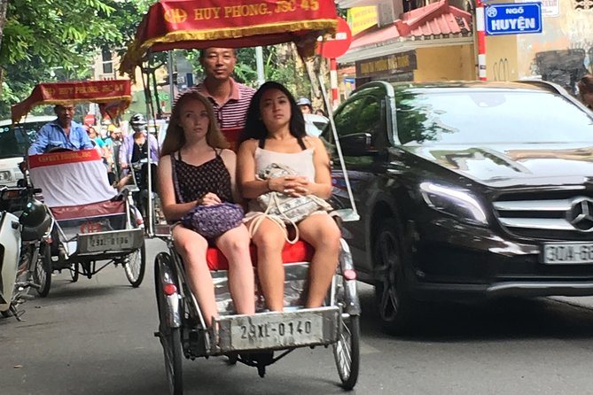 Trishaw Cyclo Tour Hanoi Old Quater Highlights - Setting off from Lo Su Street