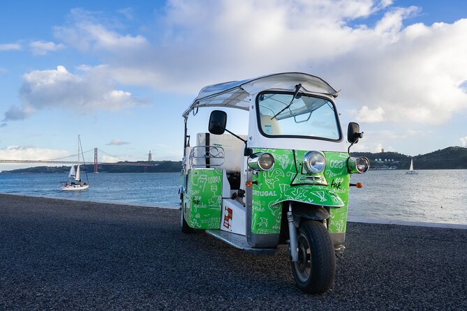 Tuk-tuk Bethlehem: An adventure DE tuk tuk you will never forget - Jerónimos Monastery, Lisbon’s Great Manueline Showpiece