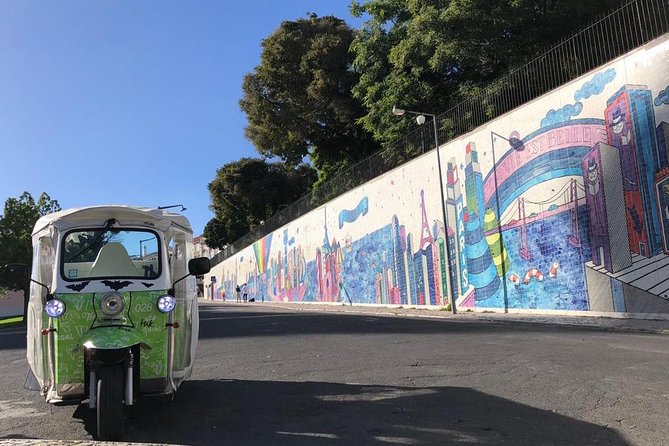 Tuk Tuk Lisbon: Exploring Urban Art - Literary portraits around Graça