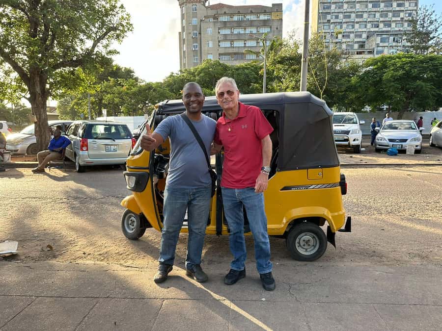 TUK TUK MAPUTO CITY TOUR - Museums, the Fortress, and Entrance Fees