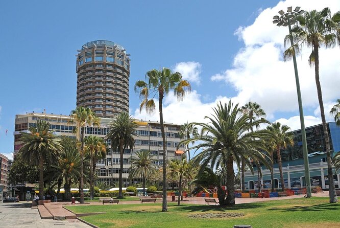Tuk-Tuk Neighbourhoods Tour around Las Palmas de Gran Canaria - Starting at Plaza de Canarias at 9:30 am
