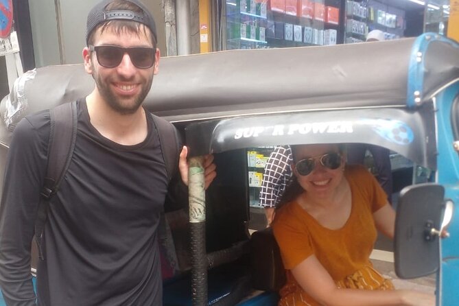 Tuk Tuk Private Tour Exploring Sri Lanka Capital of Colombo - Galle Face Green and the old Fort