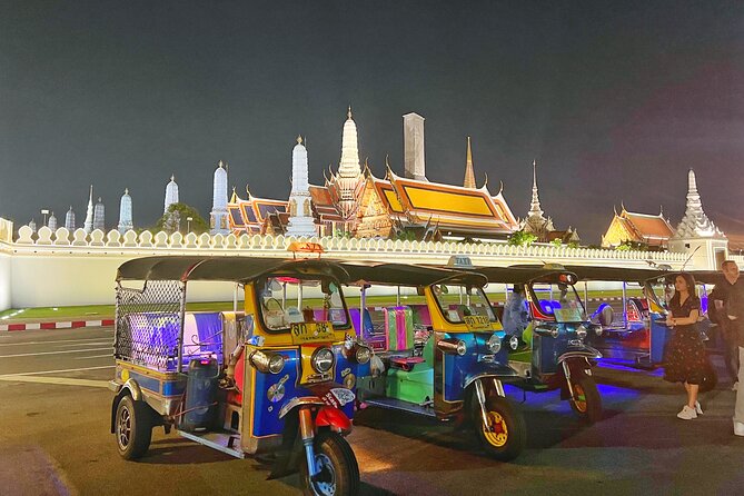 Tuk-tuk Private Tour in Bangkok by Night with Chinatown meal - Wat Arun, the first major stop