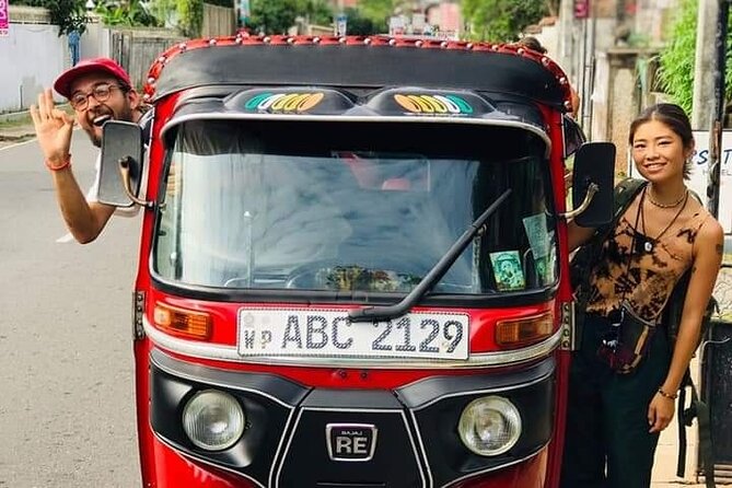 Tuk Tuk Rental in Sri Lanka - Extra drivers and train-day arrangements