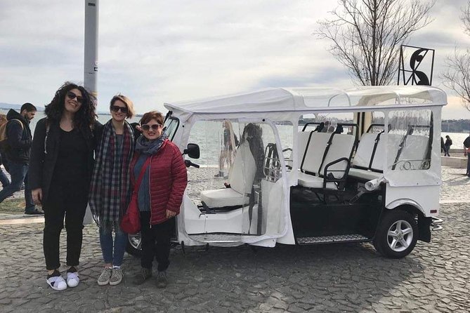 Tuk Tuk Tour - Golden Age - Starting high at Parque Eduardo VII