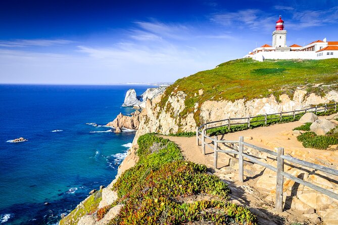Tuk-Tuk Tour in Sintra Palaces in Cabo da Roca - Azenhas do Mar and the final coastal picture