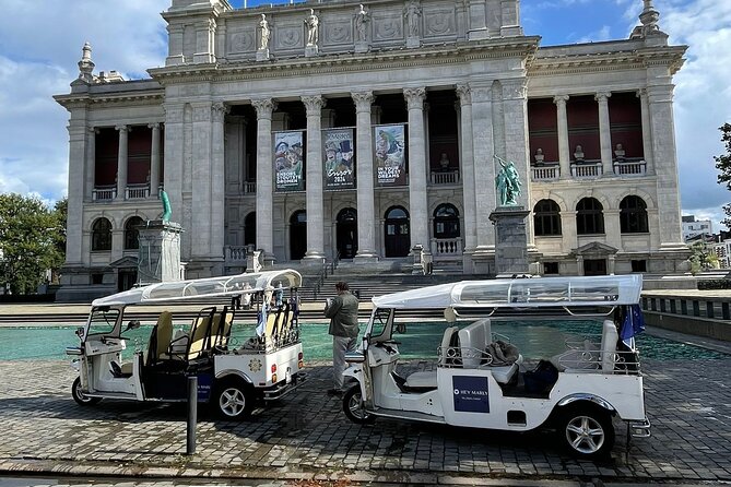 TukTuk Tour through historic Antwerp 2.5h - Guides who shape the experience