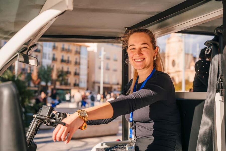 Valencia: 2-hour City Highlights Guided Tour by Tuk Tuk - Puente de las Flores and Mestalla Stadium