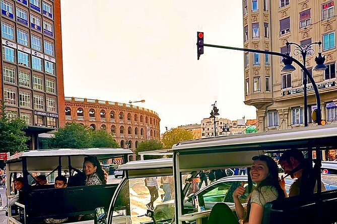 Valencia: Tuk tuk tour - Sea Gate and the city’s changing memorials