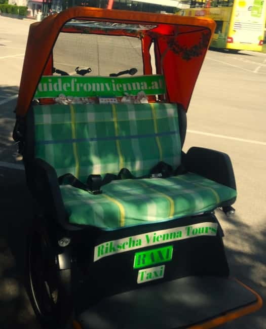 Vienna: Tour with locals in RAXI electric rickshaw - Hundertwasser House and Vienna’s playful modern side