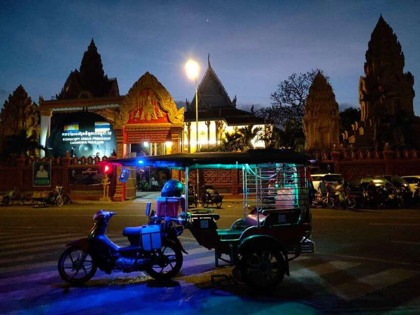Visiting 9 Places in 3 hours Share Tour by Tuk-Tuk - Why a Phnom Penh tuk-tuk tour works so well