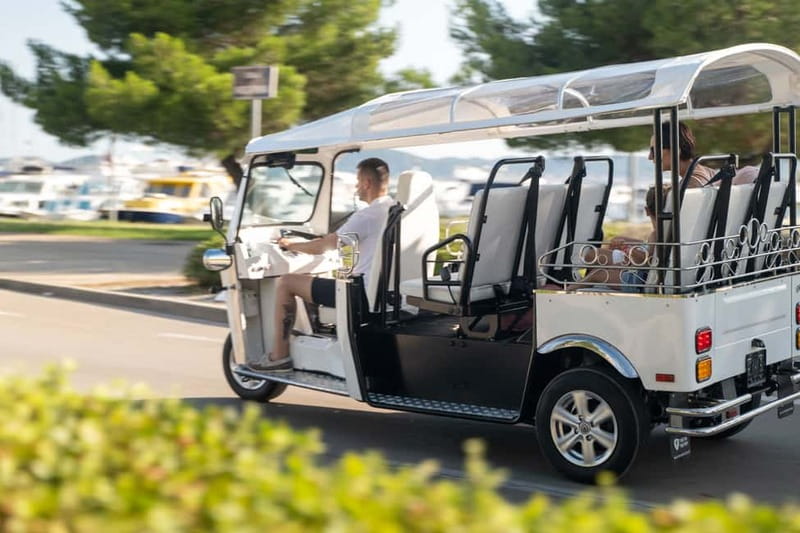 Zadar: Panorama Eco Tuk Tuk Tour - Starting at the Land Gate and moving past the harbor