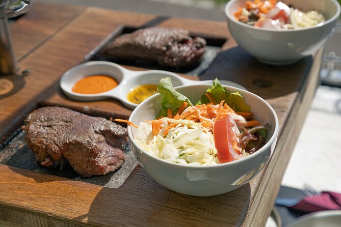 Zürich eTukTuk Tour - Hot Stone BBQ and Wine - What this Zurich tuk tuk dinner really feels like